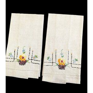 Embroidered tea towels kitchen bath floral linens 20.5 x14" granny Farmhouse
